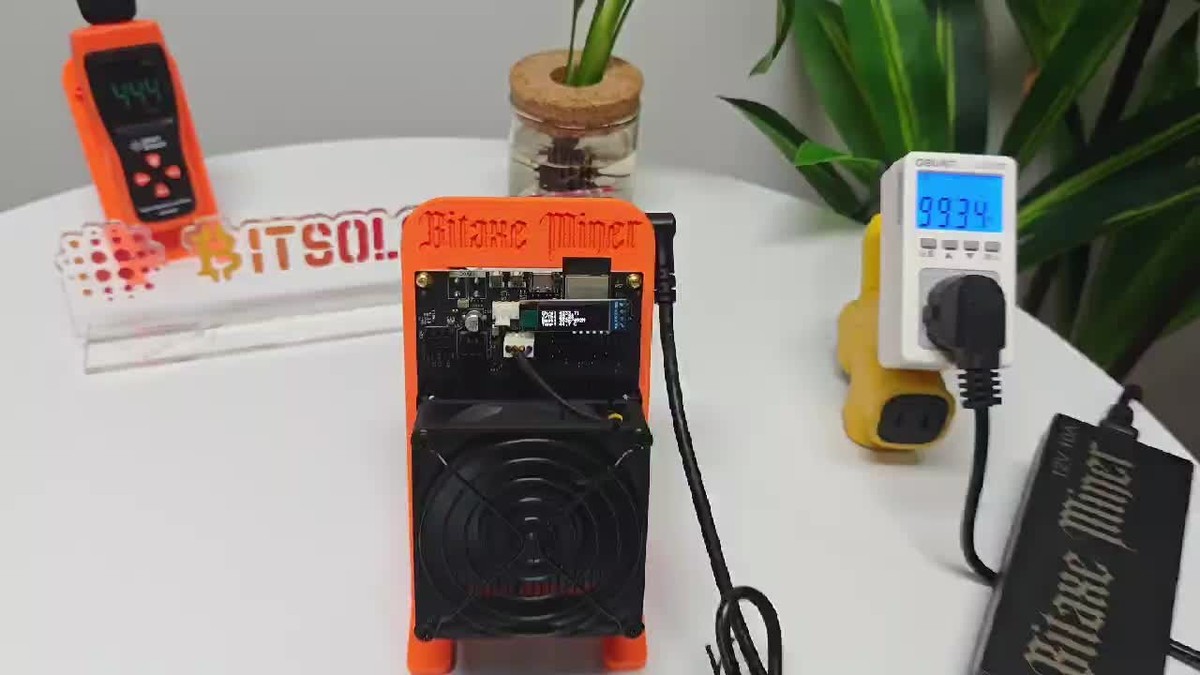 Open-source Bitaxe Supra Hex 702, 4.2TH/s BM1368 Chip Solo Lottery