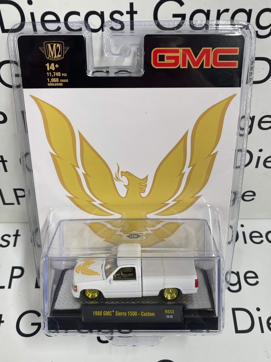 CHASE M2 1988 GMC Sierra 1500 Custom White Gold Eagle 1:64 Diecast