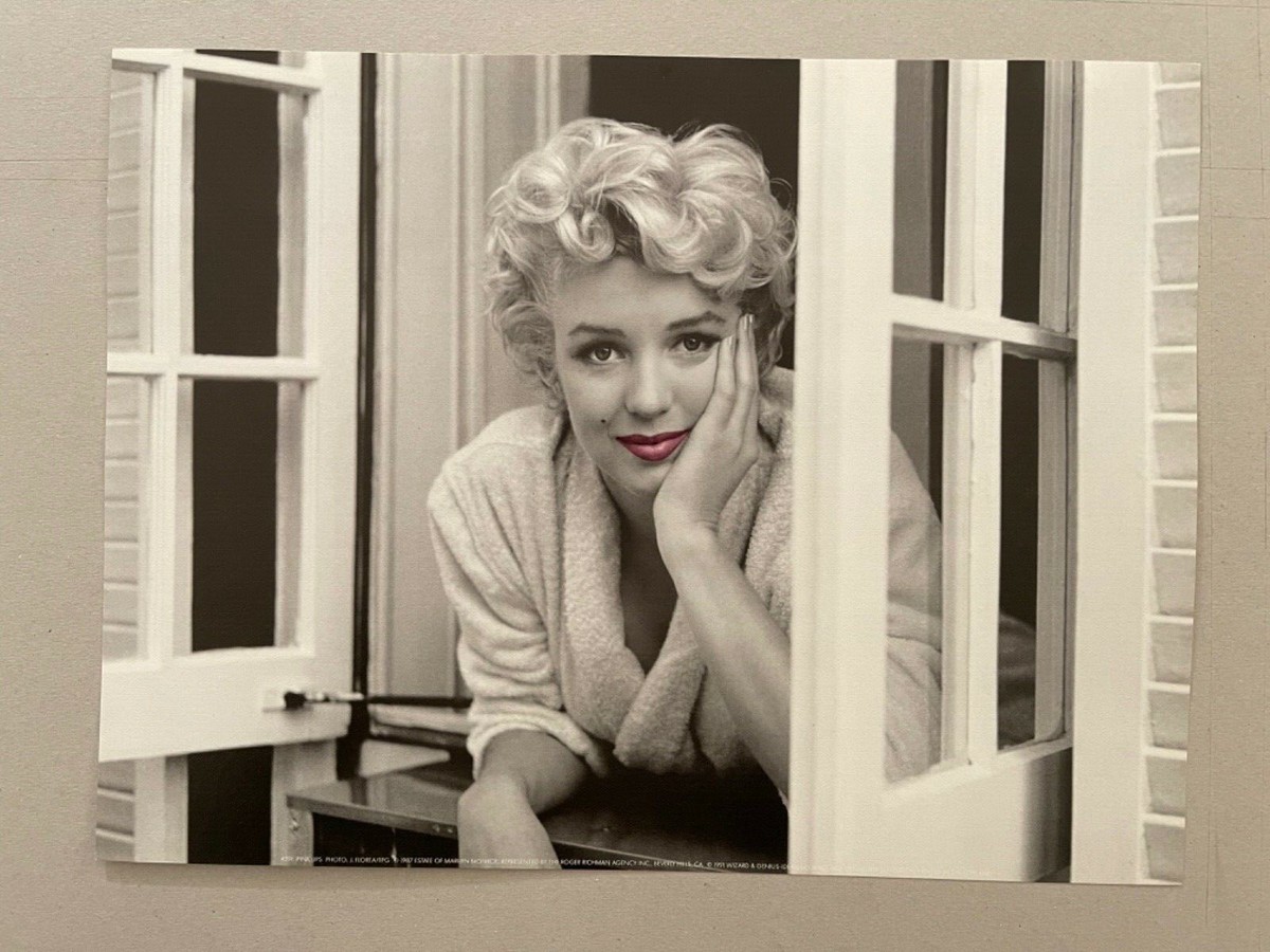 MARILYN MONROE,” PINK LIPS” PHOTO BY J. FLOREA, RARE 1991 MINI ART
