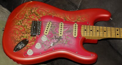 1988 MINT/UNPLAYED Fender Japan ST-72-LIMITED ED. Pink Paisley