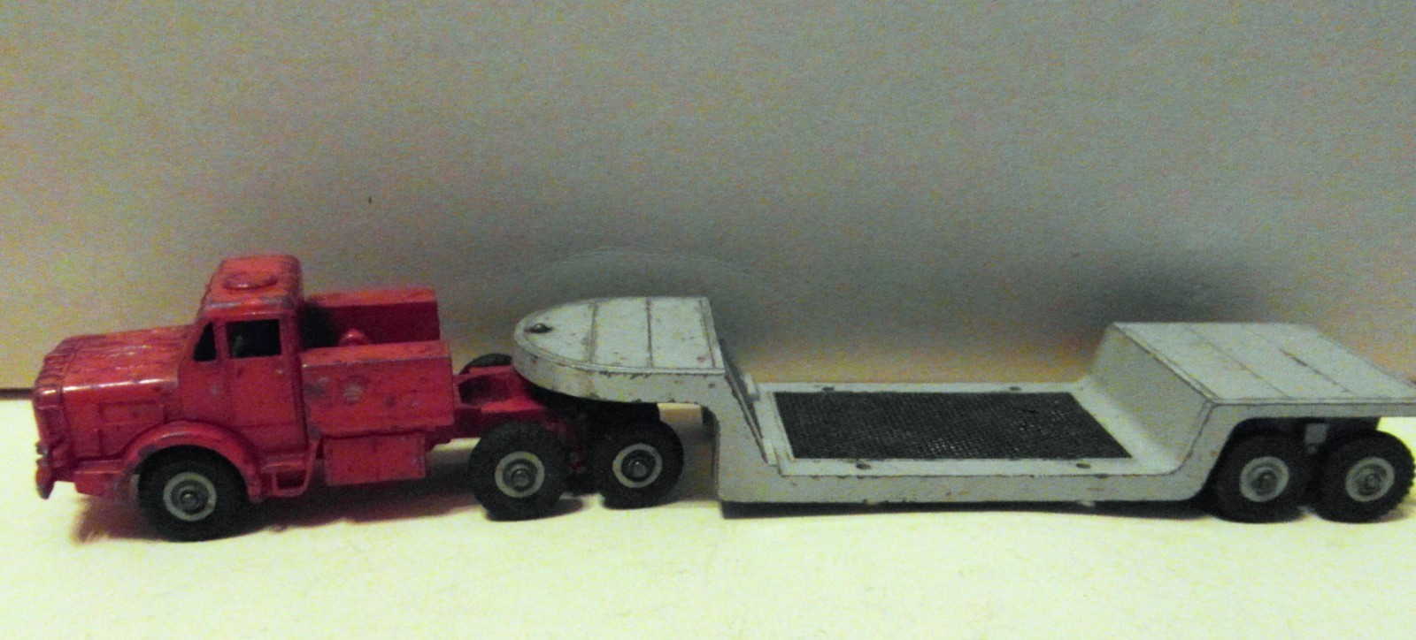 Dinky 986, Antar Low Loader With Propeller - Free Price Guide & Review