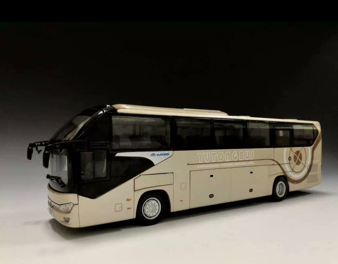 1/43 China YUTONG ZK6128HQB bus Dealer diecast model No scania