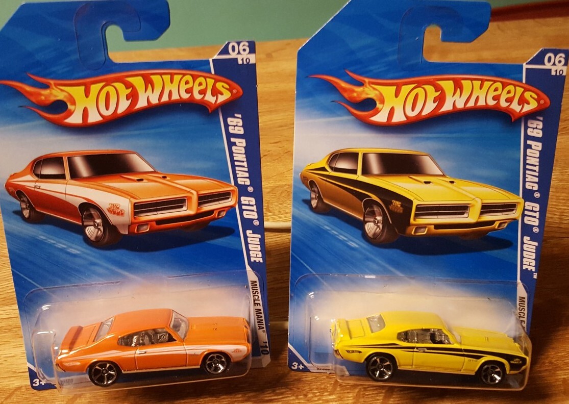 Hot Wheels '69 Pontiac GTO Judge 1:64 Scale Lot of 2 Orange
