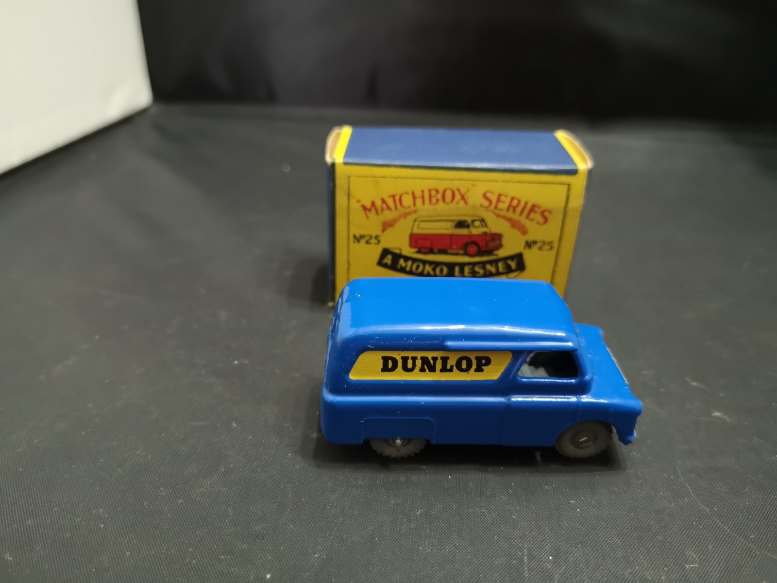 Matchbox 21a, Bedford Coach - Free Price Guide & Review