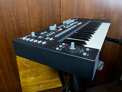 Elektron Analog Keys 37-Key 4-Voice Analog Synthesizer w/ box | eBay