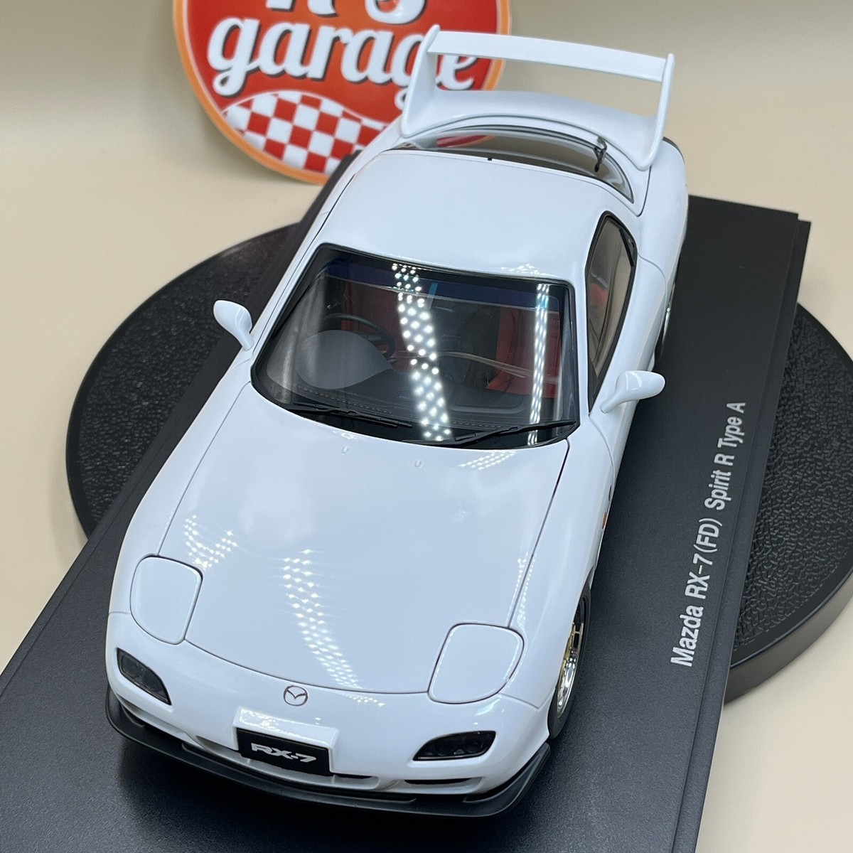 AUTOart 1/18 Mazda RX-7 FD FD3S Spirit R Type-A pure white