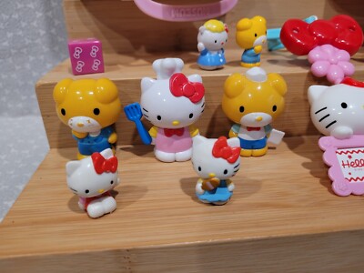 2009 Jakks Sanrio Hello Kitty TV Show Museum Compact Playset Lala