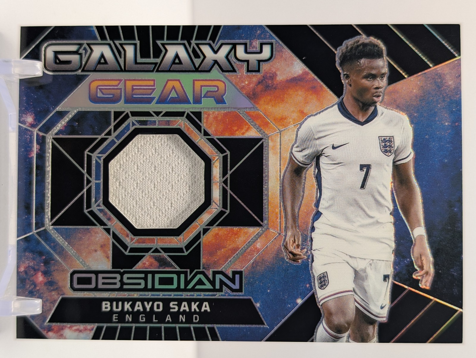 Bukayo Saka 2024 Obsidian #GG-BS Galaxy Gear /199 Price Guide