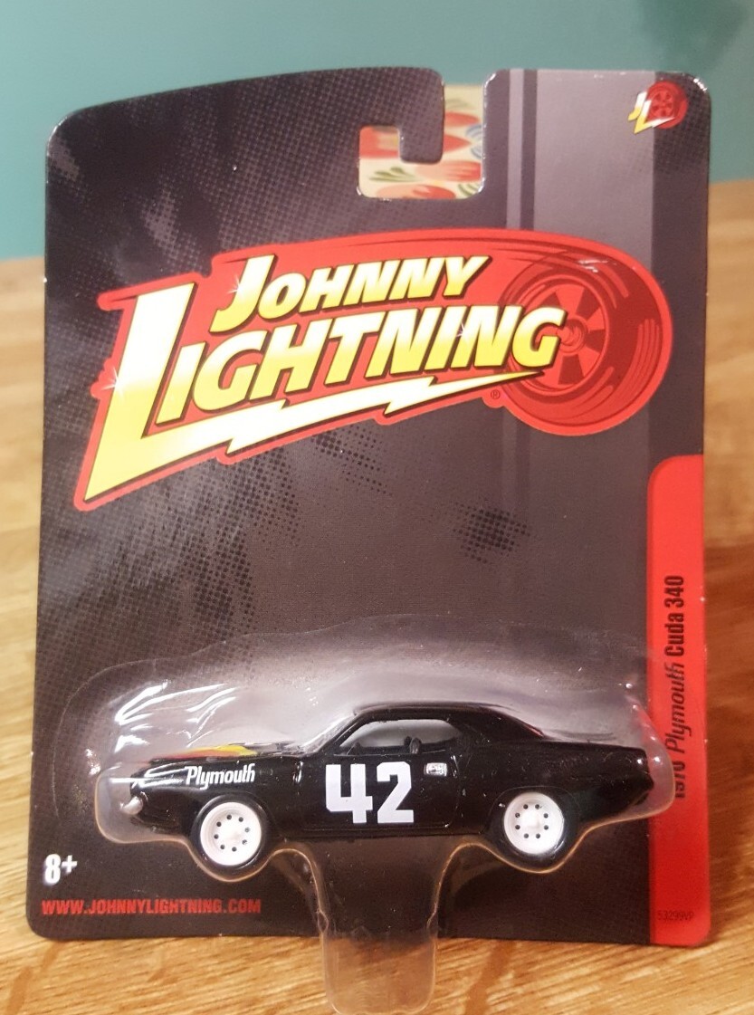 Johnny Lightning 1970 Plymouth Cuda 340 AAR #42 Black 1:64 Scale