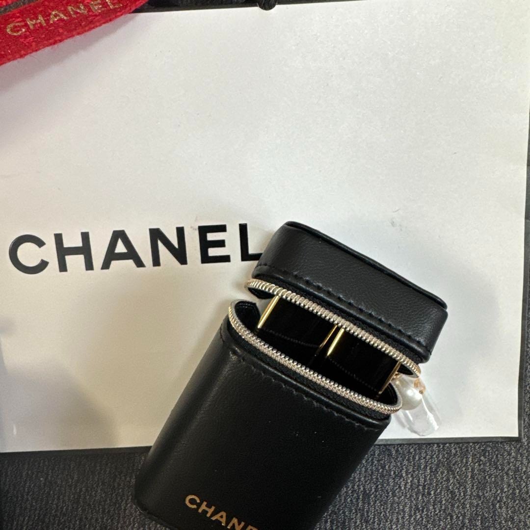 CHANEL ROUGE ALLURE VELVET LES PERLES SET OF 2 Lipstick & Pouch