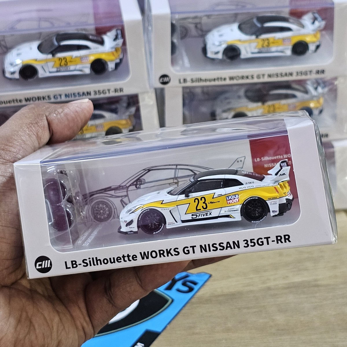 CM MODEL LB-Silhouette WORKS GT NISSAN 35GT-RR R35 LBWK EXTRA