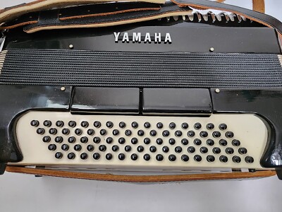 Yamaha Accordion YA-80 Black 34 keys 80 base | eBay