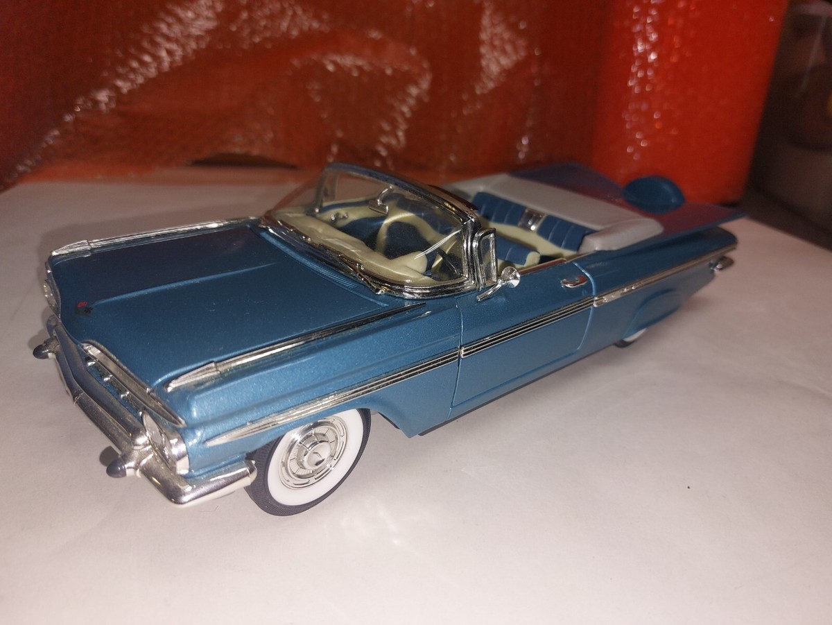 1959 Chevy Impala convertible by Road Signature, Turquoise blue 1