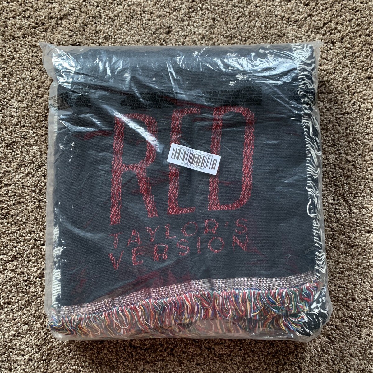 NEW Taylor Swift RED (Taylor's Version) Blanket | eBay