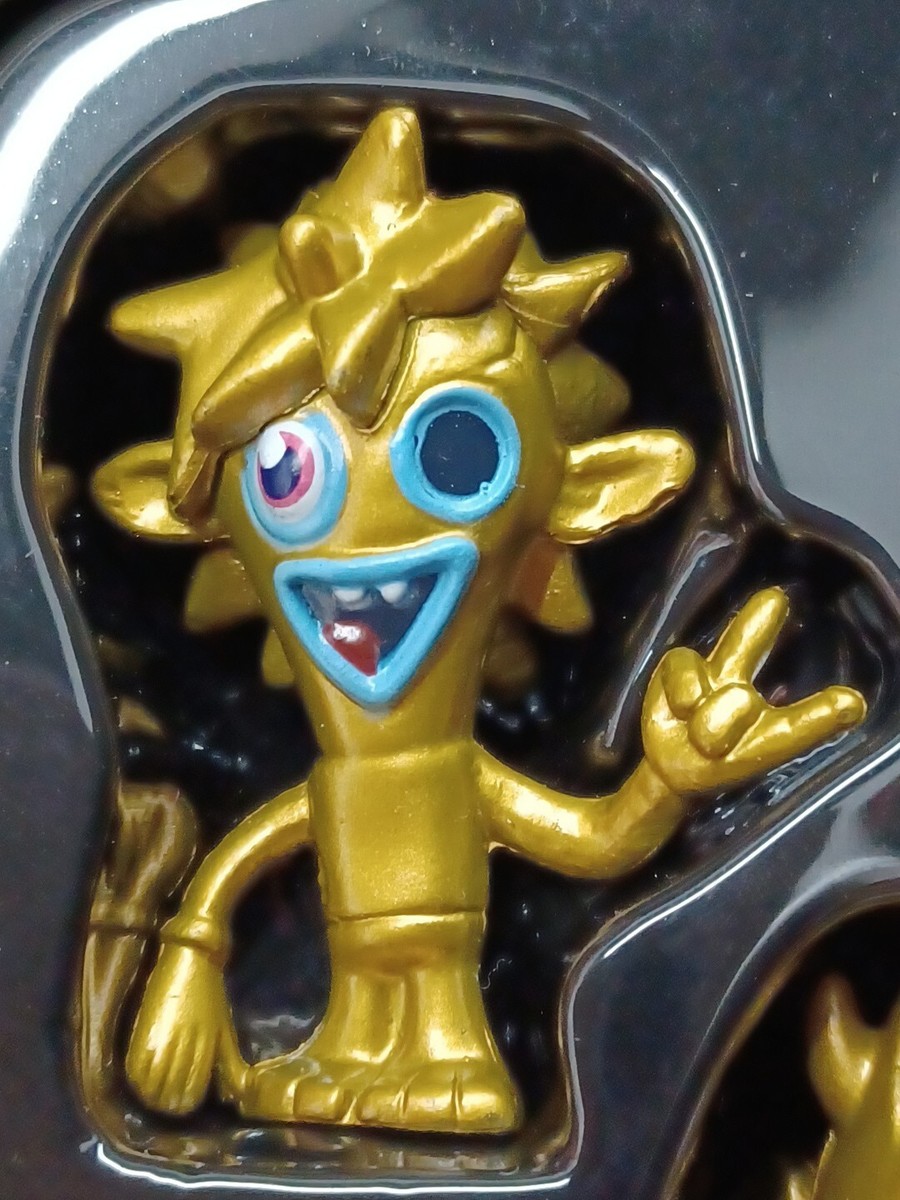 New Moshi Monsters Gold Golden Zommer Series 1 Mini Figure | eBay