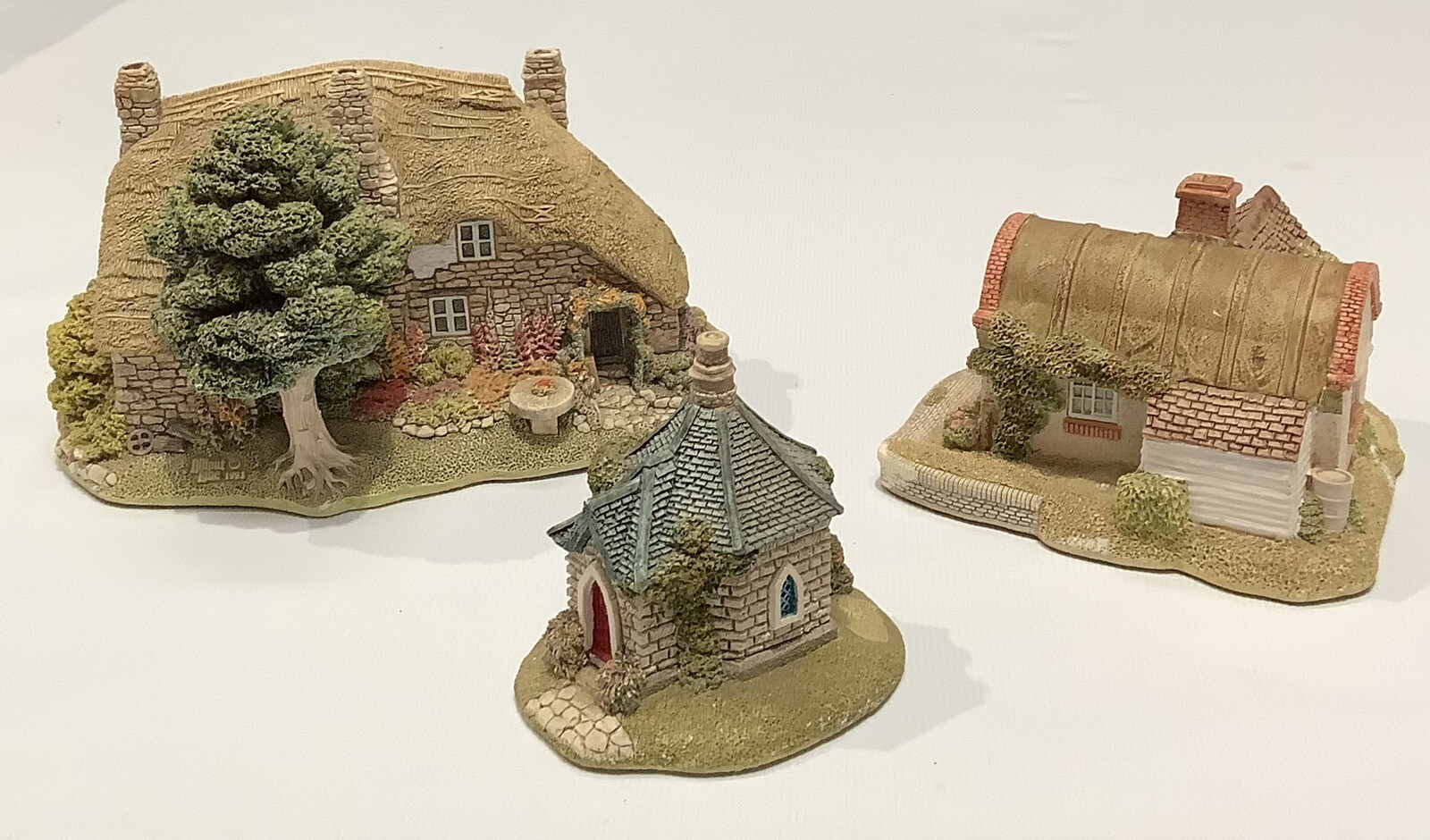Lilliput Lane - Old Mother Hubbard's