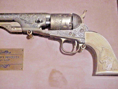 Franklin Mint General George Custer's .36 Caliber GOLD AN SILVER