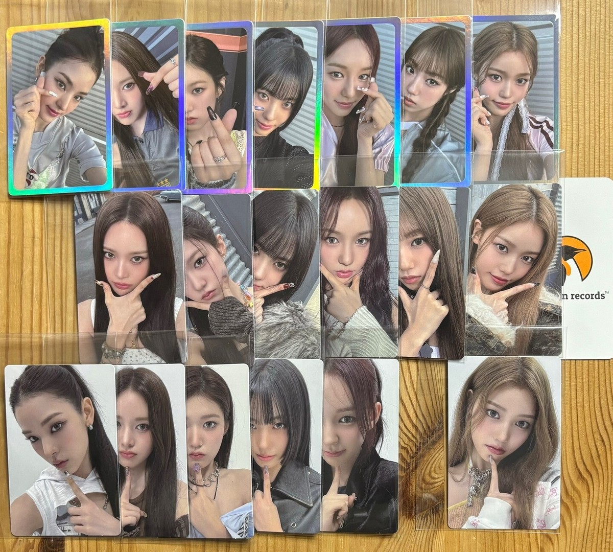 izna イズナ ココ N/a pc ポップアップ パーカー限定 トレカ izna