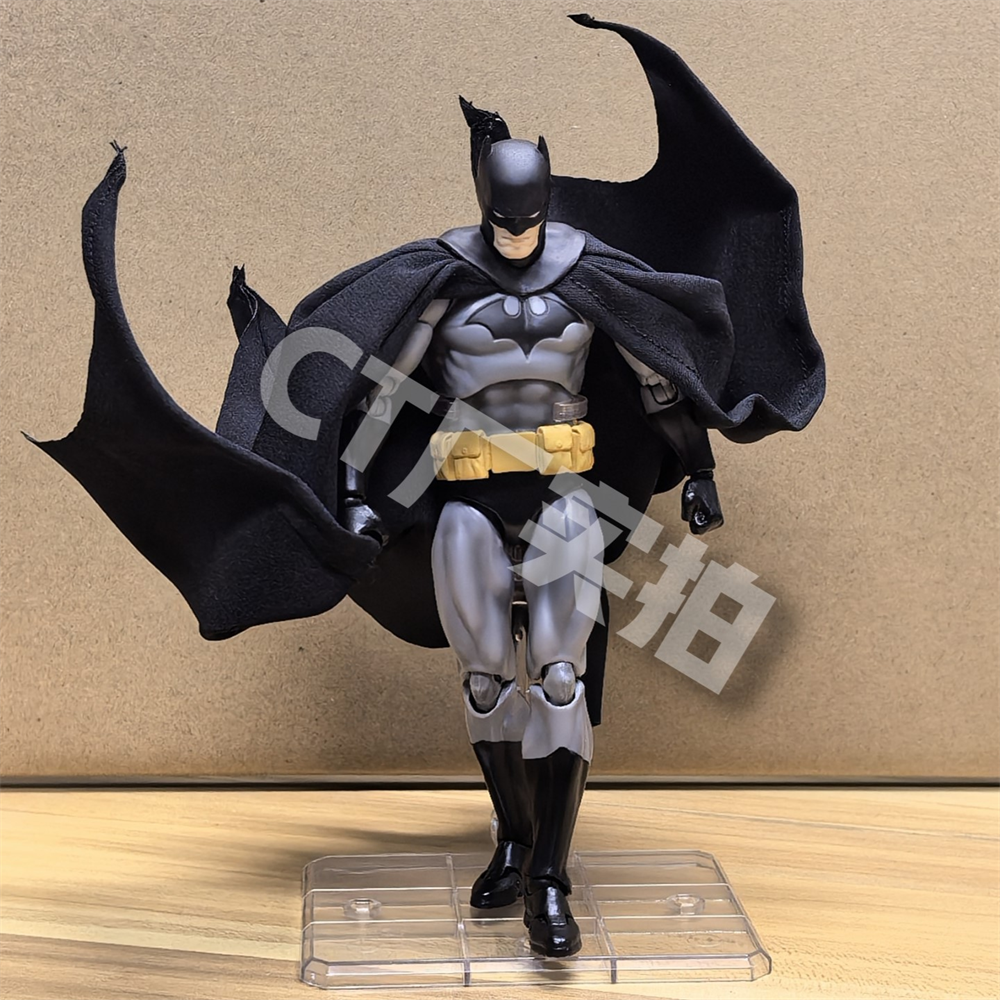 IN STOCK CT Toys MAFEX No.126 Hush Batman Black Ver. Action Figure