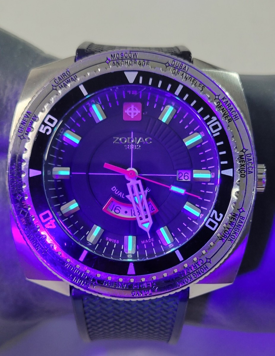 Rare Zodiac Z03701 Super Dragon World Timer Swiss Quartz Men's