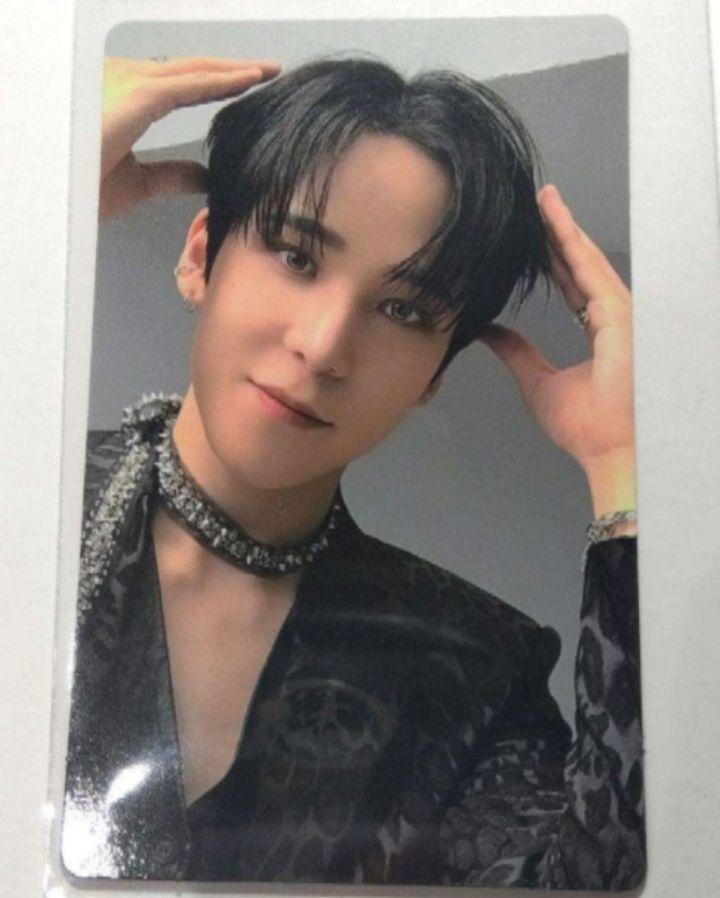ATEEZ YUNHO THE WORLD EP . PARADIGM Official Photocard Solo Tower