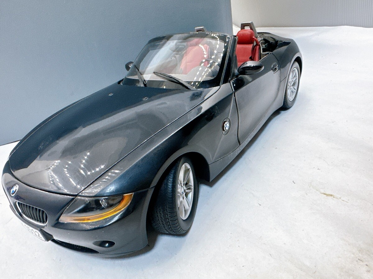 Kyosho 1/12 BMW Z4 Dealer Model Diecast Car - Rare Collectible Car