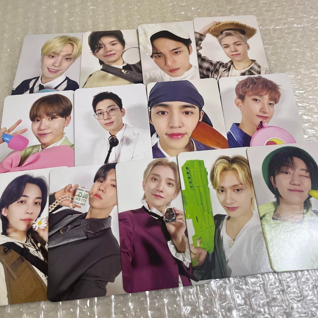 SEVENTEEN GOING MAGAZINE Vol.2 BLACK WHITE ver. 26 PHOTOCARDS Full