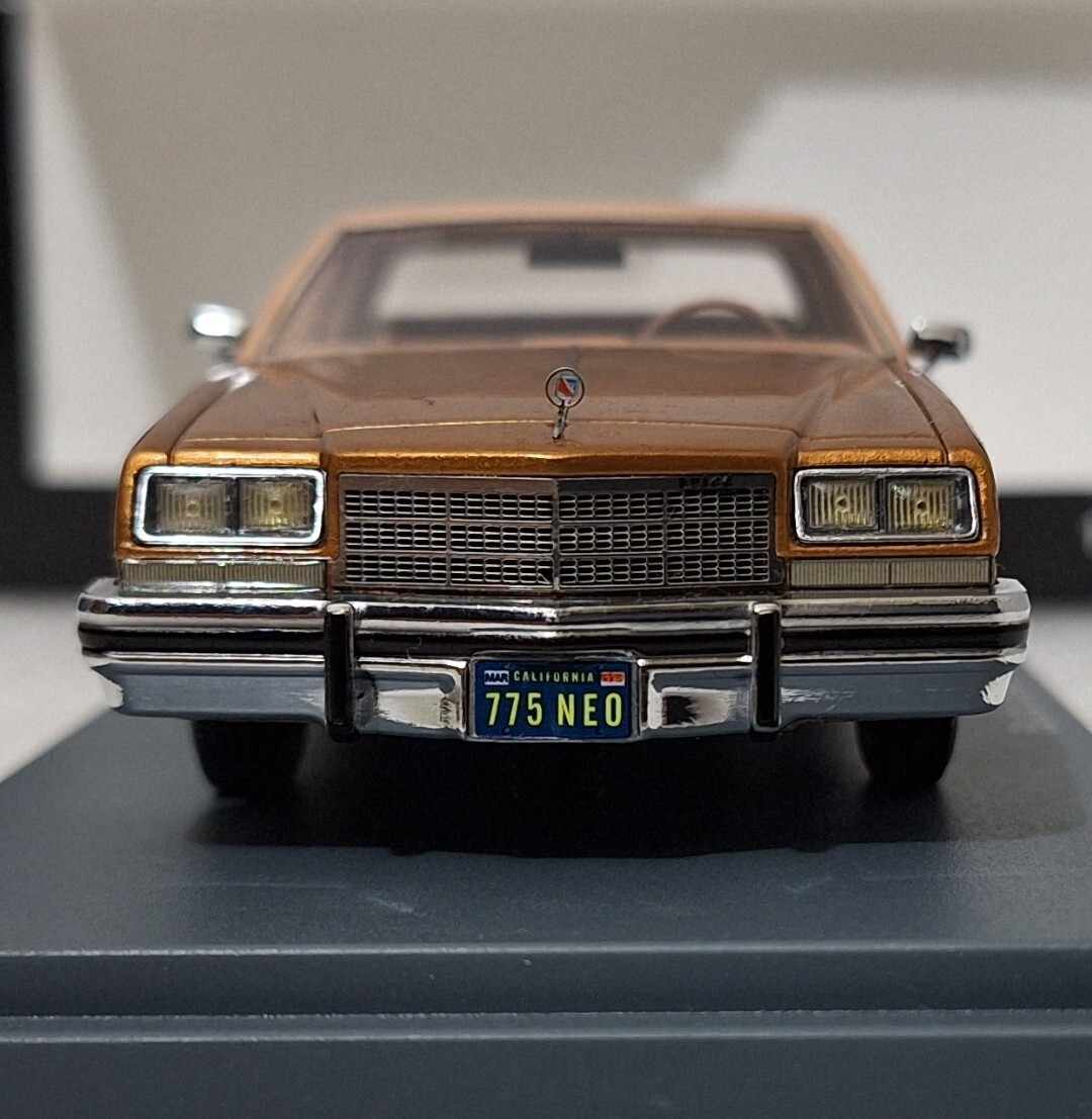 WOW Buick Electra Sedan Version 1 1977 Brown Met 1:43 Neo 44775