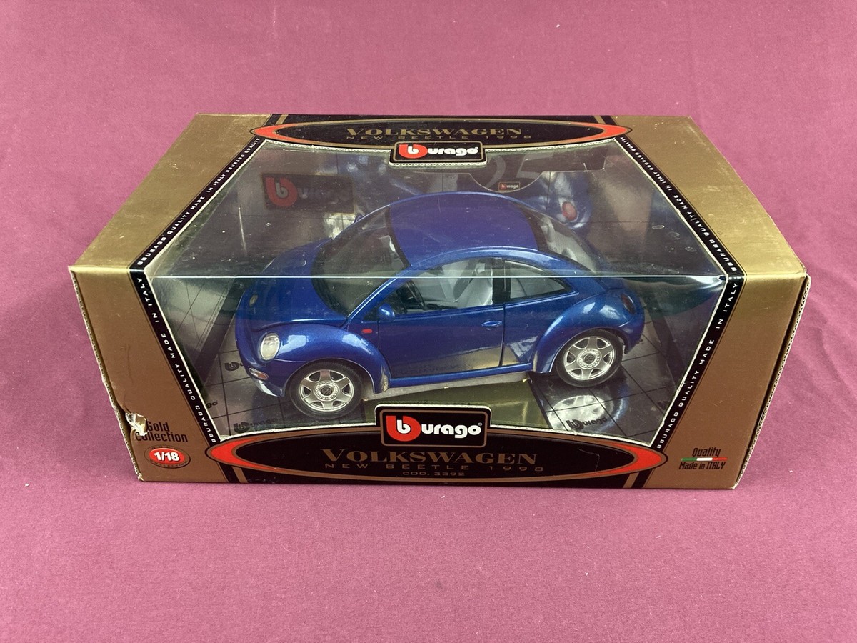Burago Gold Collection 1/18 Volkswagen New Beetle 1998 Blue