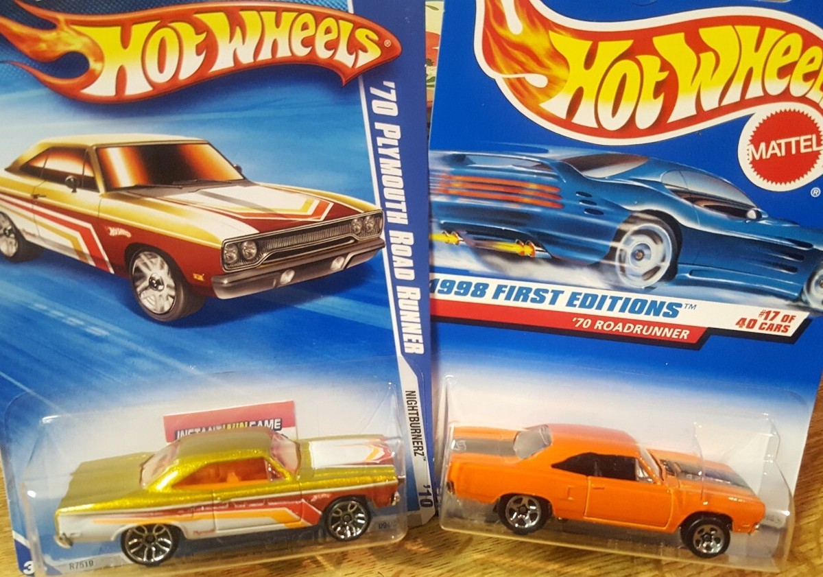Hot Wheels 1998 First Editions '70 Plymouth Road Runner 1:64 Scale