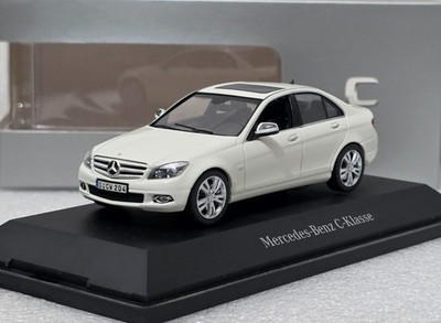 Mercedes-Benz C-Klasse W204 2007 Calcit White 1:43 Schuco B6 696