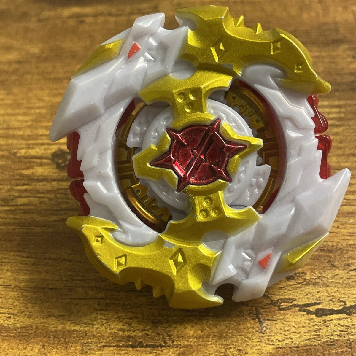 Royal King ChoZ Spriggan 10 Jolt' B-00 Beyblade Burst Takara Tomy
