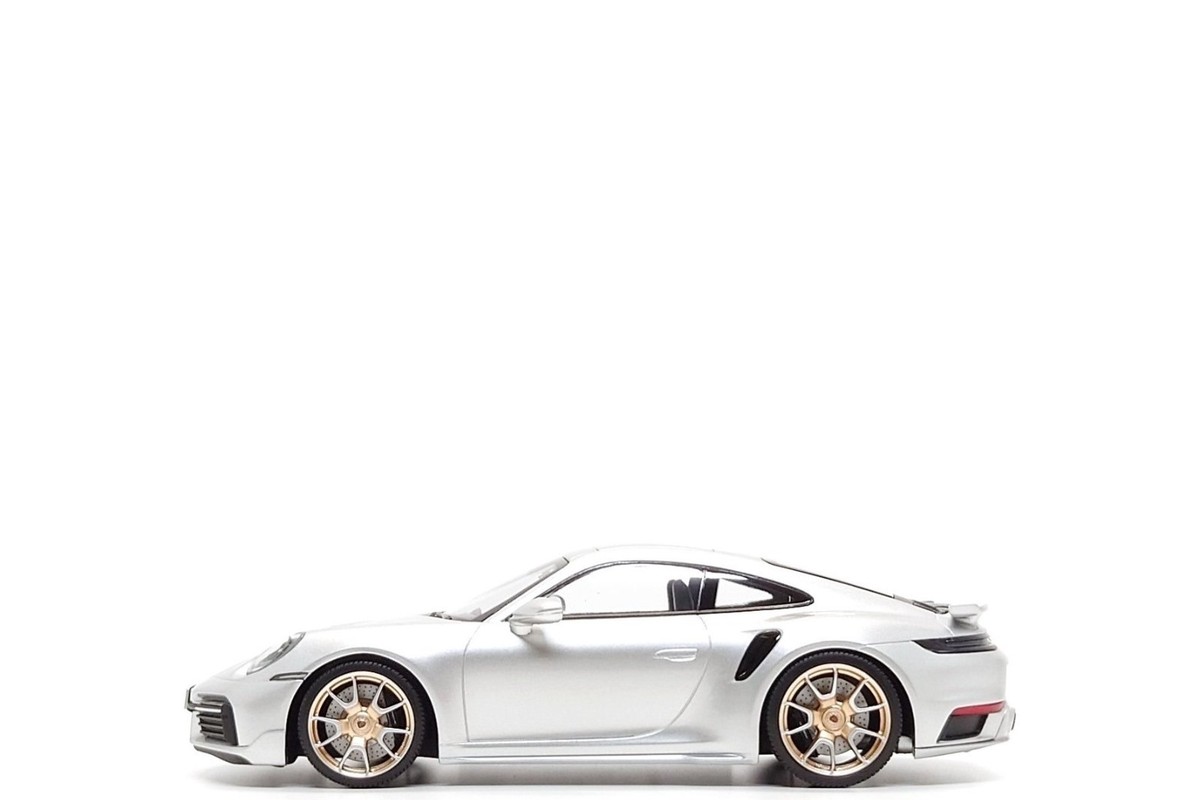 Minichamps 1:18 Porsche 911 Turbo S (992) Sport Design GT Silver