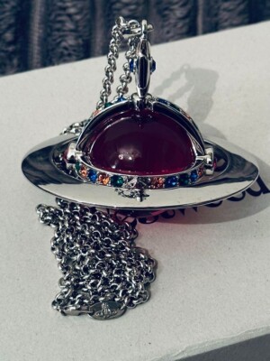 Vivienne Westwood Giant Orb Limited Edition Pink Silver Fashion