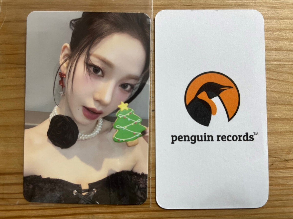 aespa 2023 PINK CHRISTMAS RANDOM PACK PHOTO CARD KARINA WINTER