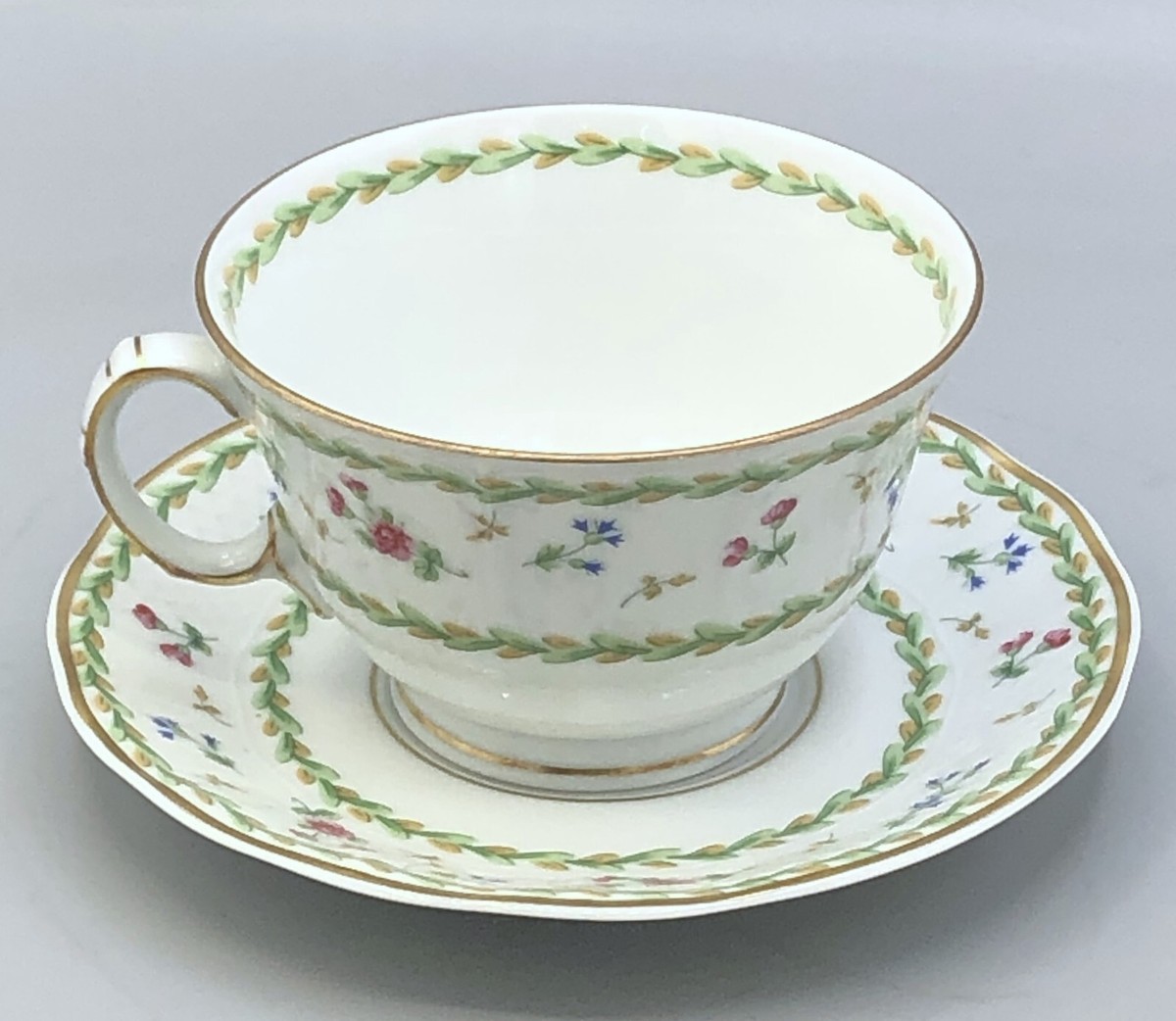 Artois Vert by Bernardaud Limoges, France individual Cup and