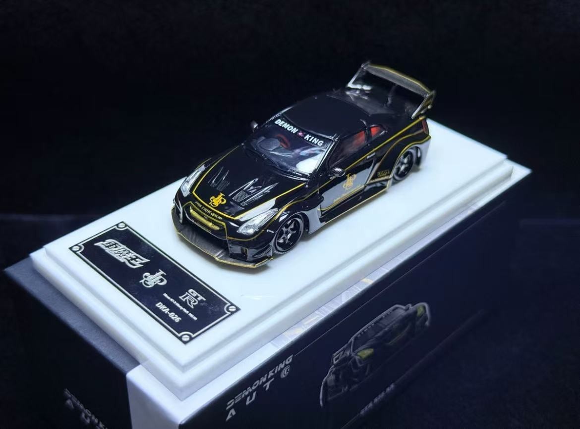 DEMON KING AUTO 1/64 Nissan GT-R 35 RR Black Gold JPS Livery LBWK
