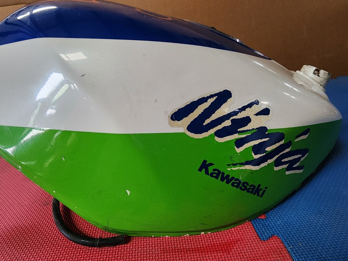 Gas tank fuel petrol Kawasaki Ninja ZX7 89 90 1989 1990 H1 H2 ZX-7