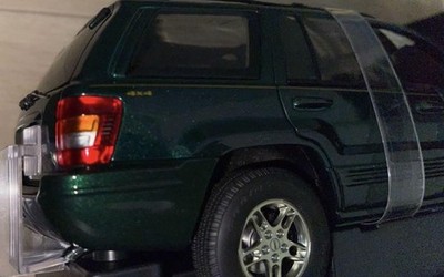 AUTOart 1/18 Jeep Grand Cherokee Model Car Used | eBay