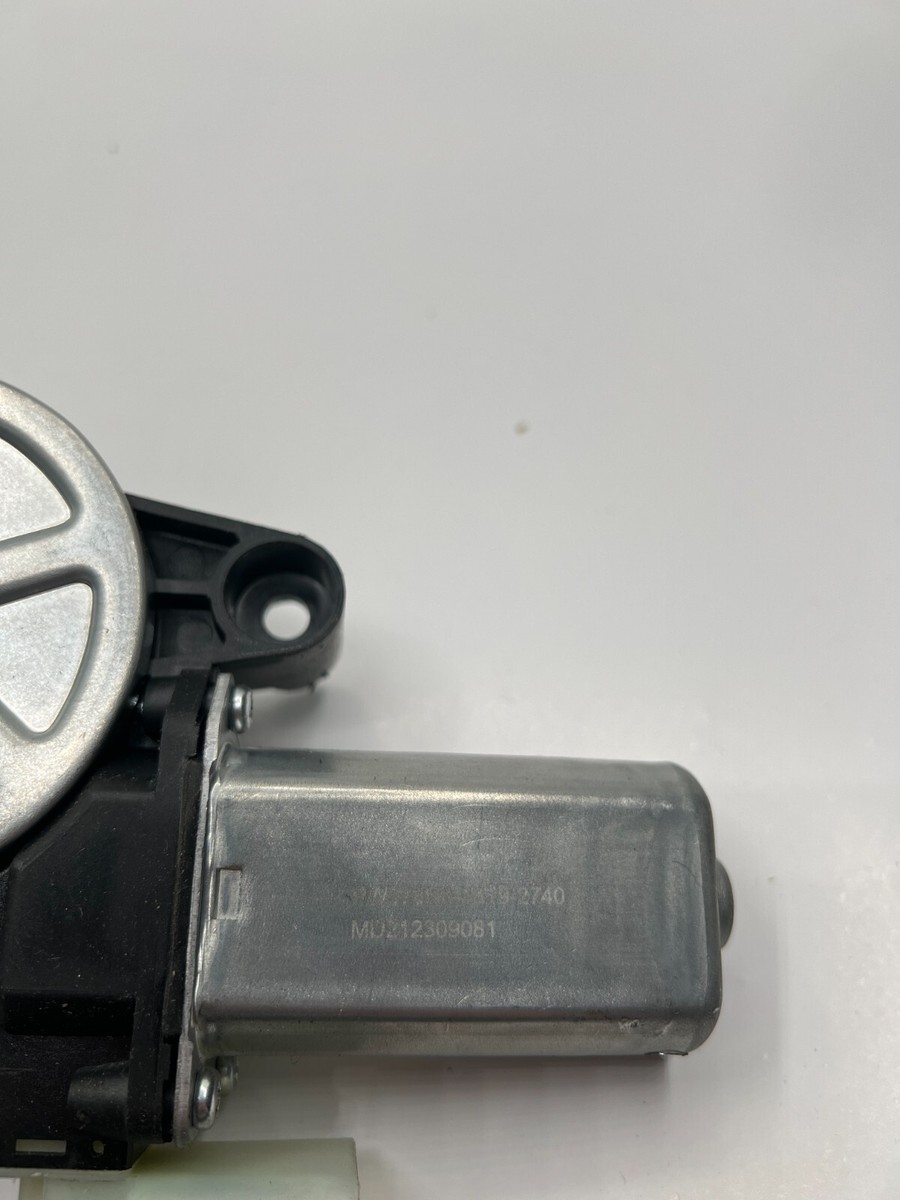 Power Window Motor FRONT RIGHT Passenger PW578N8-4819-2740