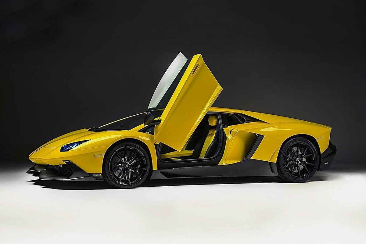 AOSHIMA 11522 Lamborghini Aventador Lp720-4 50th ANNIVERSARIO 1/24