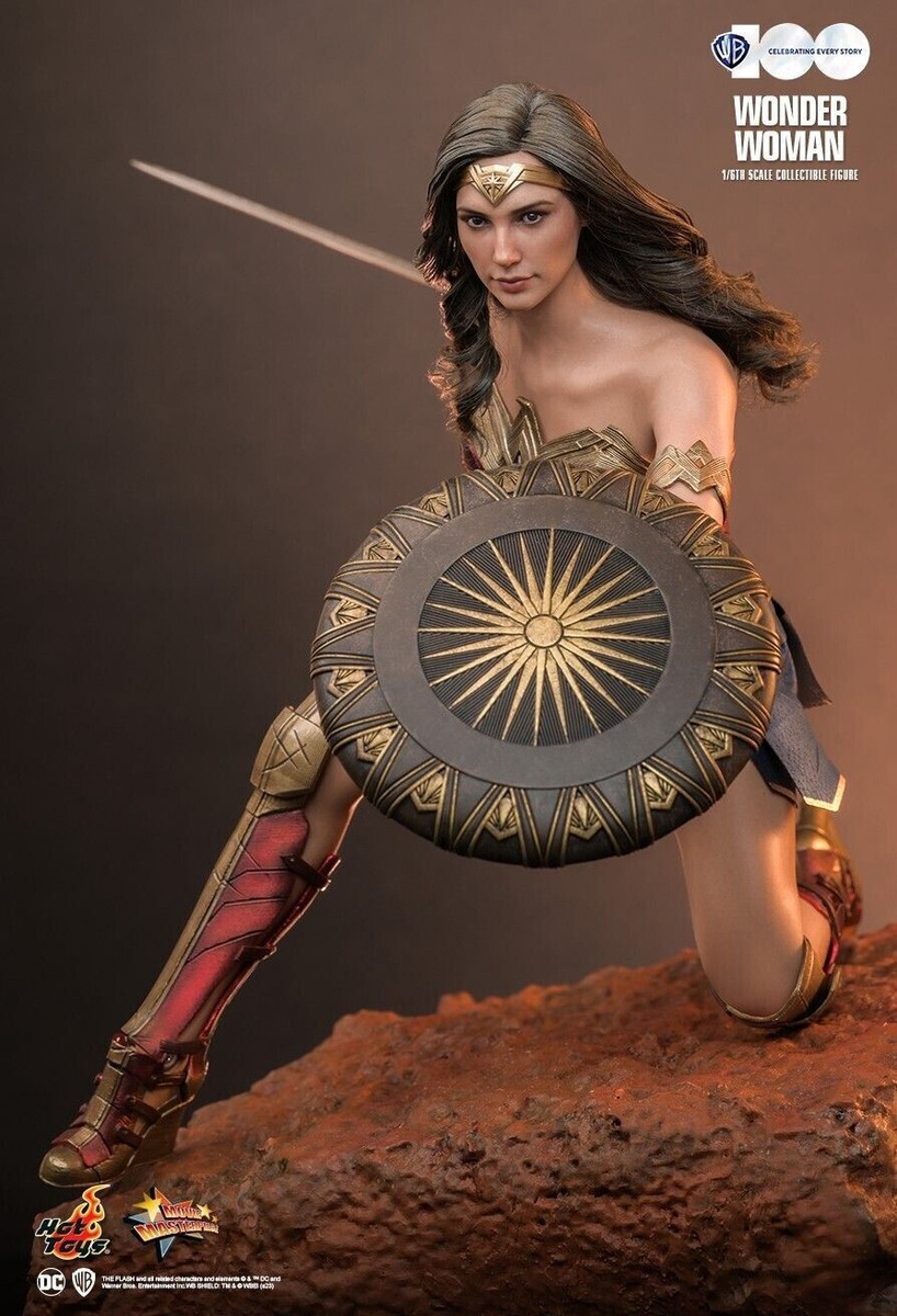 1/6 Hot Toys MMS698 WB 100 Anniversary WONDER WOMAN EXCLUSIVE In