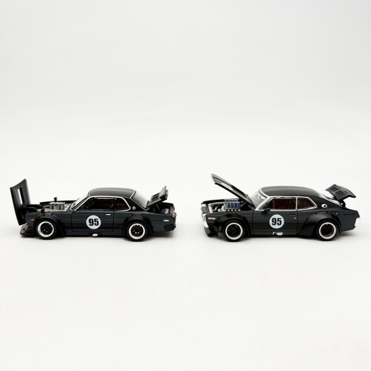 Pop Race 1:64 GT-R V8 Drift Hakosuka & Datsun Laurel C130 2 Cars