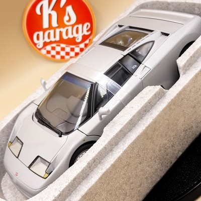 AUTOart 1/18 Bugatti EB 110 GT EB110 Silver 70979 diecast model