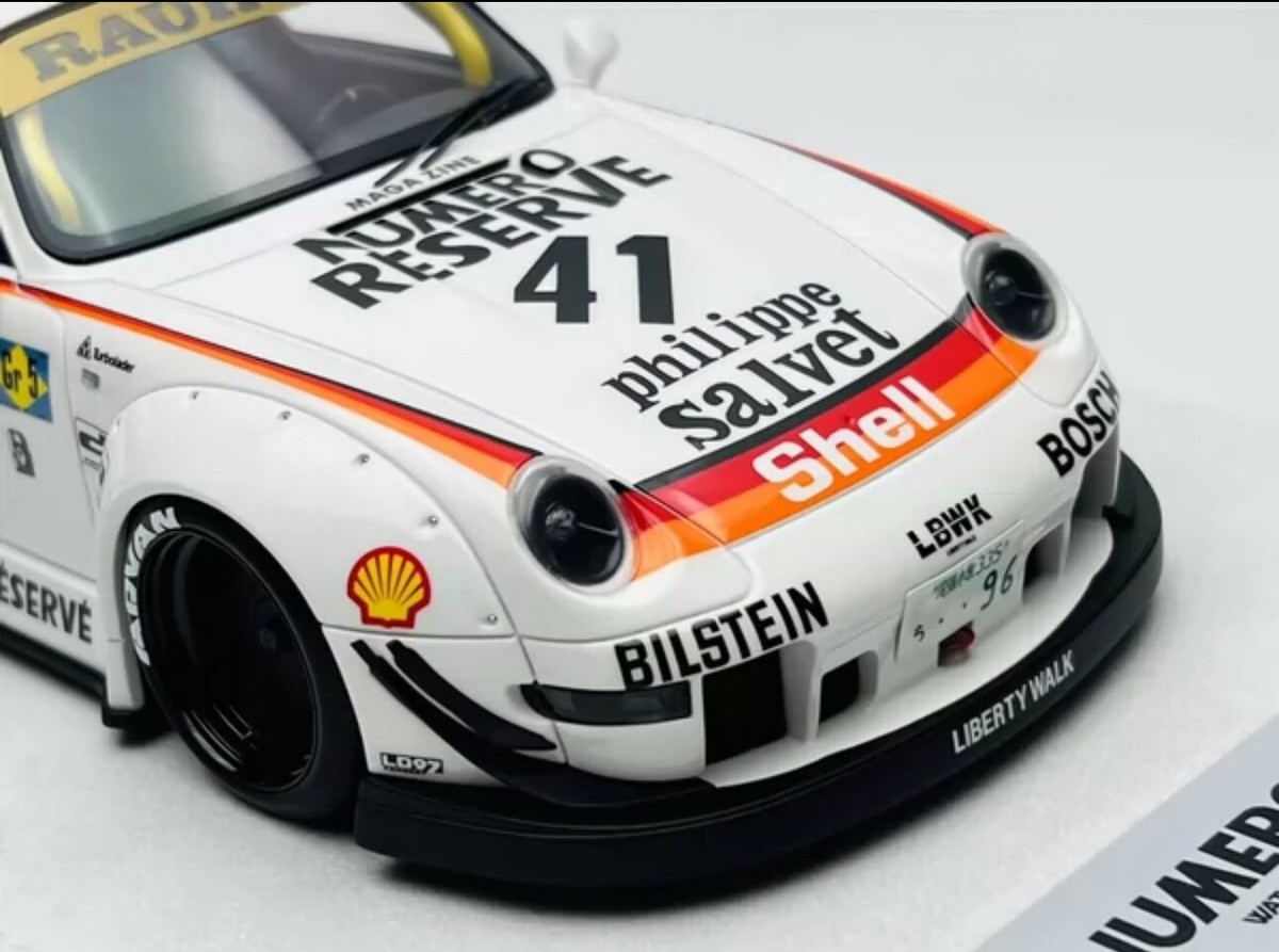 Porsche 911 993 RWB (Numero Reserve 41 White) [FuelMe Model] 1/18
