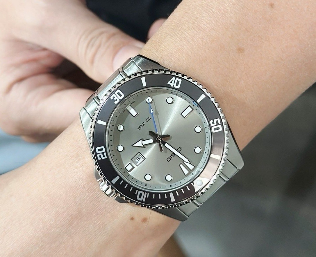 Casio MDV-107D-8A Gray Black Analog Stainless Steel Quartz Men's