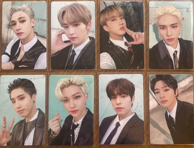 Stray kids Oddinary Official photocard China Yizhiyu withfans sign