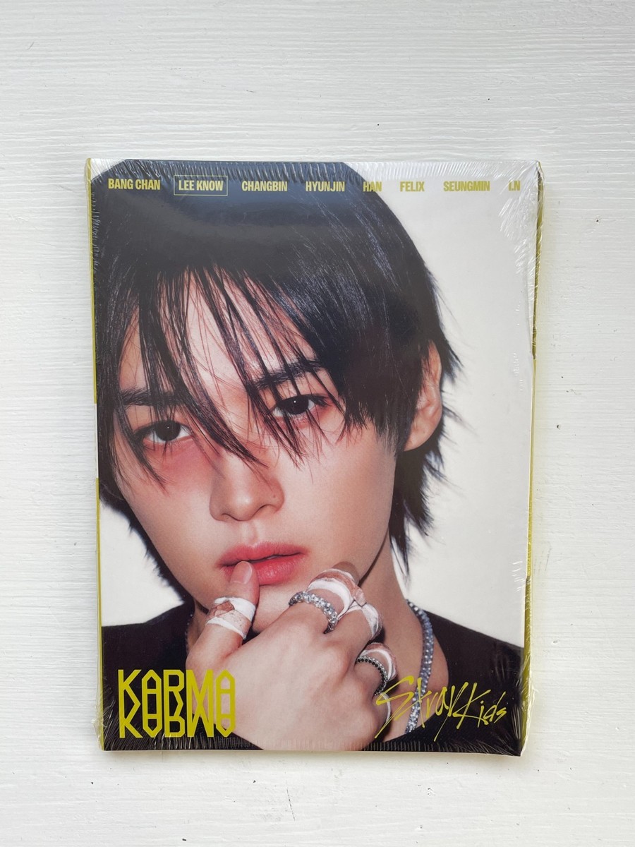 Stray Kids - 4th Album 'KARMA' (Accordion Ver.) Photobook