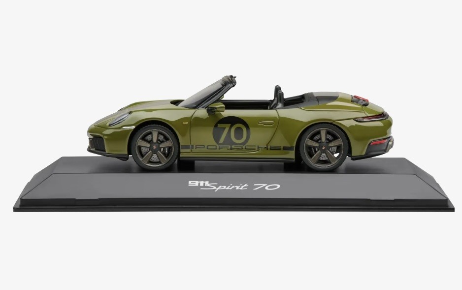 1/43 Porsche 911 992 Cabriolet Spirit 70 Olive Neo Model by Spark