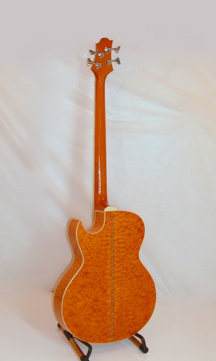 Samich Greg Bennett Electro-Acoustic 🎸Quilt Maple Bass Guitar AB